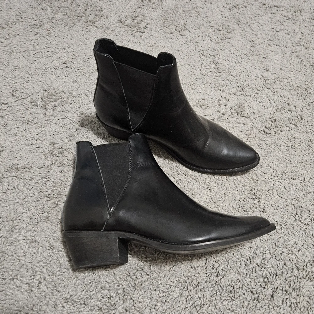Steve Madden Anyml Black Ankle Boots Size 8 Pointy Toes